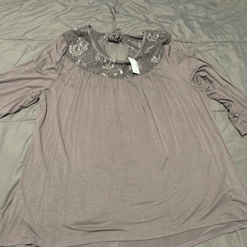 Gray quarter length blouse